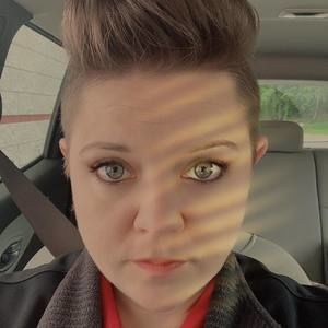 Meet your Posher, Kandi